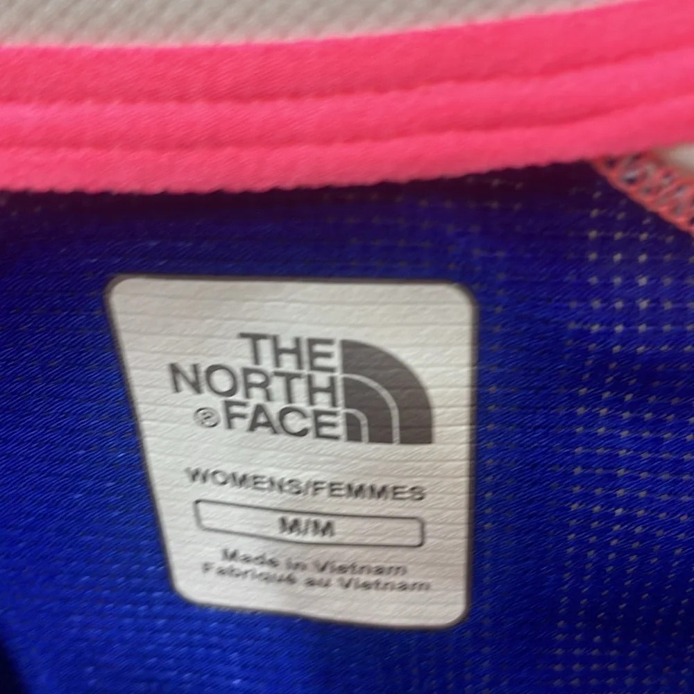 North Face Medium stripes ombre Flashdry womens shirt athletic dryfit hiking NWT - Picture 6 of 12